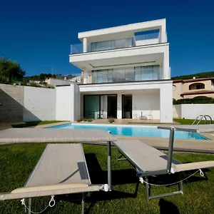 Almata Bed & Breakfast