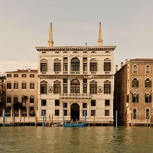 ***** Hotel Aman Italy